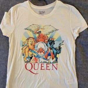 Queen Graphic Tee